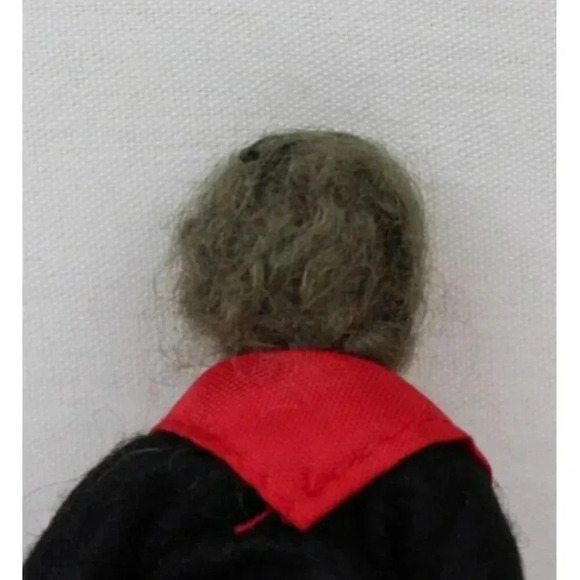 Vintage 1960s Swiss Grey Older Woman Souvenir Costume Doll From Bern - Picture 5 of 6